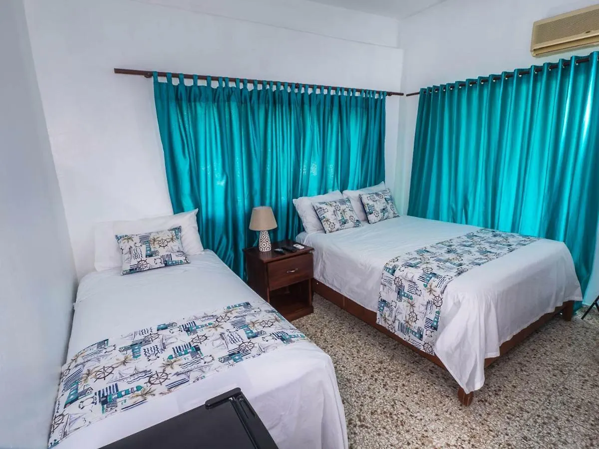 B&M Setup Hotels Лос-Мамейес